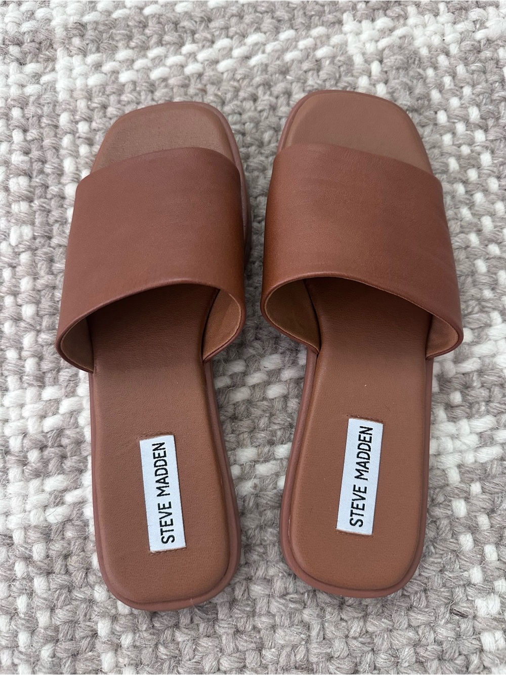 Steve Madden Leather Tan Brown Slide Sandals